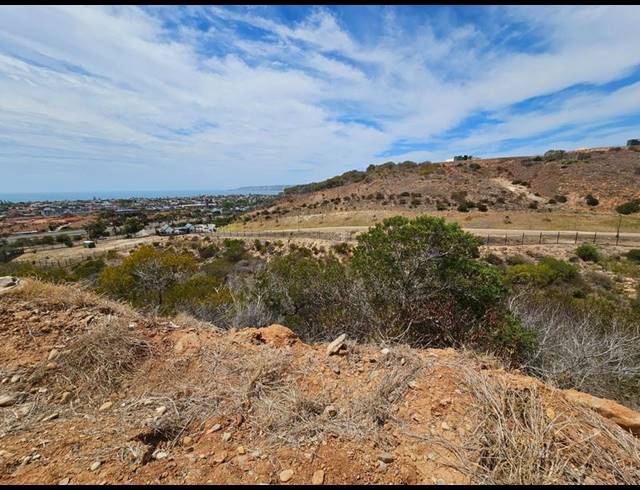 LAND FOR SALE IN MENKENKOP